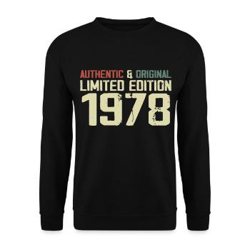 1978 Geburtstagsgeschenk 1978 Jahrgang 1978 Retro - Unisex Pullover - Schwarz - Vorne - Alina (178cm) & Michal (187cm)