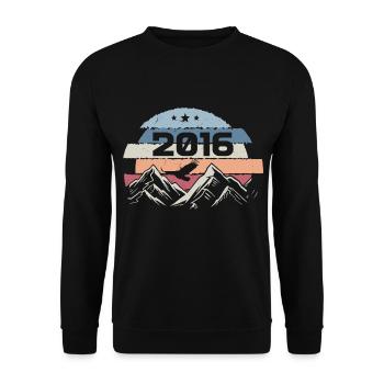 Original 2016 Vintage 2016 Birthday 2016 - Unisex Sweatshirt - black - Front - Alina (178cm) & Michal (187cm)