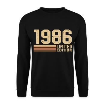 Born in 1986 Birthday - Gift 1986 Vintage 1986 - Unisex Sweatshirt - black - Front - Alina (178cm) & Michal (187cm)