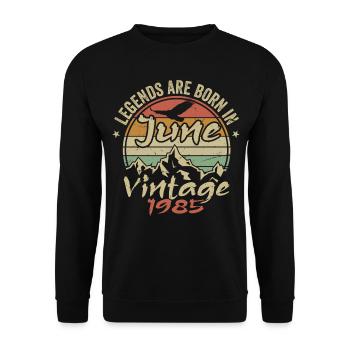 Geburtstag Juni 1985 geboren im Juni 1985 Retro 1985 - Unisex Pullover - Schwarz - Vorne - Alina (178cm) & Michal (187cm)