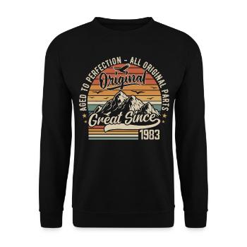 Vintage Born in 1983 | 42nd Anniversary Gift 1983 - Unisex Sweatshirt - black - Front - Alina (178cm) & Michal (187cm)