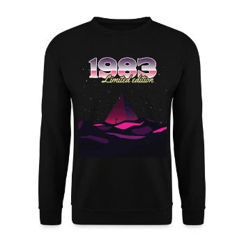 SW 1983 pyramide édition limitée - Sweat-shirt Unisexe - noir - Devant - Alina (178cm) & Michal (187cm)