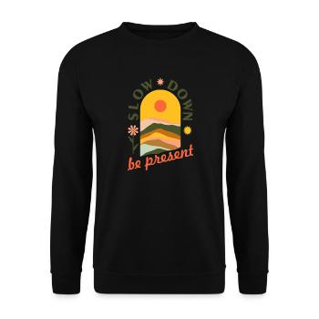 Slow down - Unisex Pullover - Schwarz - Vorne - Alina (178cm) & Michal (187cm)