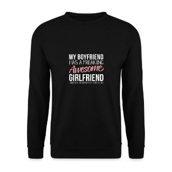 Girlfriend Freundin - Unisex Pullover - Schwarz - Vorne - Alina (178cm) & Michal (187cm)