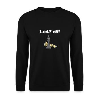 Schacheröffnung c5 Sizilianisch Schach Schachmatt - Unisex Pullover - Schwarz - Vorne - Alina (178cm) & Michal (187cm)