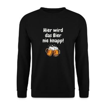 Hier wird das Bier nie knapp! Partyspruch/Motiv - Unisex Pullover - Schwarz - Vorne - Alina (178cm) & Michal (187cm)