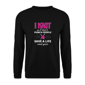 Jeg strikker gemme et liv send garn t-shirt gave - Unisex sweater - sort - Foran - Alina (178cm) & Michal (187cm)