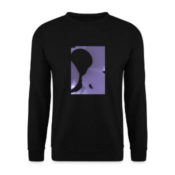 Eine magische Silhouette auf violettem dunklem Hintergrund - Unisex Pullover - Schwarz - Vorne - Alina (178cm) & Michal (187cm)