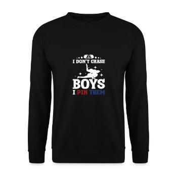 I don't chase boys I pin them Sambo girl - Unisex Sweatshirt - black - Front - Alina (178cm) & Michal (187cm)