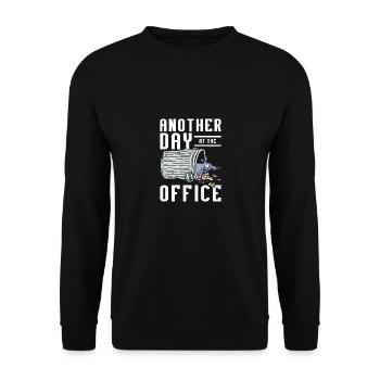 Funny rat another day at the office - Unisex Pullover - Schwarz - Vorne - Alina (178cm) & Michal (187cm)