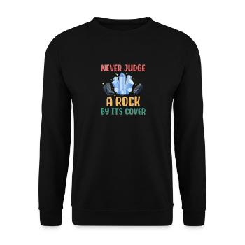 Beurteile einen Stein nie nach seiner Hülle - Unisex Pullover - Schwarz - Vorne - Alina (178cm) & Michal (187cm)