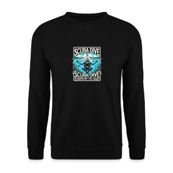 Tauchen, um den Wahnsinn auszubrennen - Unisex Pullover - Schwarz - Vorne - Alina (178cm) & Michal (187cm)