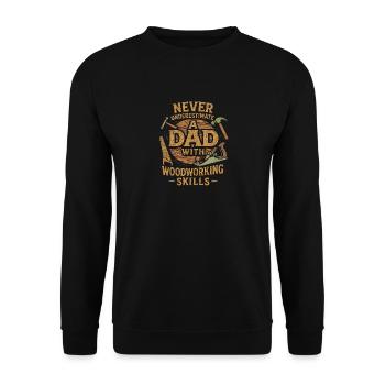 Unterschätzen Sie niemals einen Vater mit - Unisex Pullover - Schwarz - Vorne - Alina (178cm) & Michal (187cm)