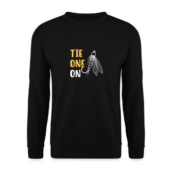 Tie One On Fliegenfischen - Unisex Pullover - Schwarz - Vorne - Alina (178cm) & Michal (187cm)