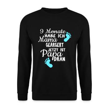 Babyboy 9 Monate habe ich Mama geärgert Geschenk - Unisex Pullover - Schwarz - Vorne - Alina (178cm) & Michal (187cm)