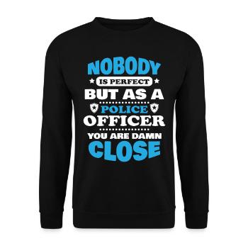 Polizei Polizist Geschenk Geschenkidee Lustig - Unisex Pullover - Schwarz - Vorne - Alina (178cm) & Michal (187cm)