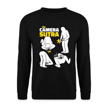 Camera Surtra CamerasUtra Photographer Gift - Unisex Sweatshirt - black - Front - Alina (178cm) & Michal (187cm)
