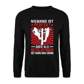 Netzelektriker sind perfekt Netzfachmann - Unisex Pullover - Schwarz - Vorne - Alina (178cm) & Michal (187cm)