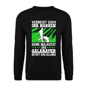 Der Galabauer betritt das Gelände Galabau - Unisex Pullover - Schwarz - Vorne - Alina (178cm) & Michal (187cm)