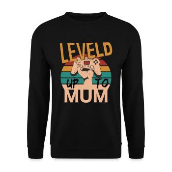 Leveld up to Mum Gaming Zocken - Unisex Sweatshirt - black - Front - Alina (178cm) & Michal (187cm)