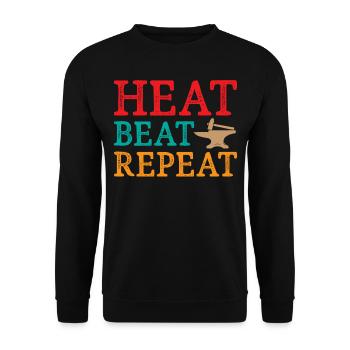 Blacksmith Heat Beat Repeat - Unisex Pullover - Schwarz - Vorne - Alina (178cm) & Michal (187cm)