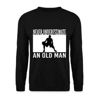 Proud Basketball Player An Old Man Gift Idea - Unisex Pullover - Schwarz - Vorne - Alina (178cm) & Michal (187cm)