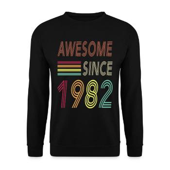 Awesome since 1982 - Unisex Pullover - Schwarz - Vorne - Alina (178cm) & Michal (187cm)
