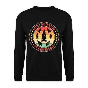 Arrowhead Hunter Easily Distracted By Arrowheads - Unisex Pullover - Schwarz - Vorne - Alina (178cm) & Michal (187cm)