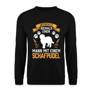 Mann mit Schafpudel altdeutscher Hütepudel - Unisex Pullover - Schwarz - Vorne - Alina (178cm) & Michal (187cm)