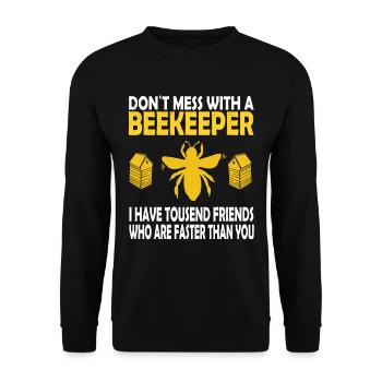 Bienenzucht und Honig - Unisex Pullover - Schwarz - Vorne - Alina (178cm) & Michal (187cm)