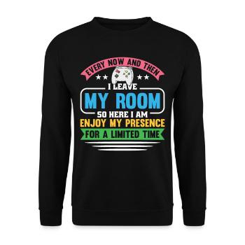 Gaming Design for Gamer - Unisex Sweatshirt - black - Front - Alina (178cm) & Michal (187cm)