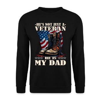 Veteran Dad - Veteran 4th of July - Soldier - Unisex Sweatshirt - black - Front - Alina (178cm) & Michal (187cm)