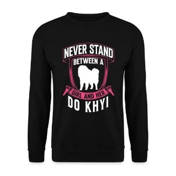 Mädchen mit Do Khyi Tibetanische Dogge - Unisex Pullover - Schwarz - Vorne - Alina (178cm) & Michal (187cm)