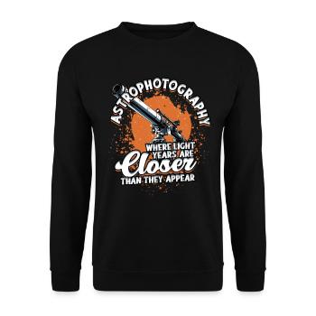 Astrophotography Astrophotographer - Unisex Sweatshirt - black - Front - Alina (178cm) & Michal (187cm)