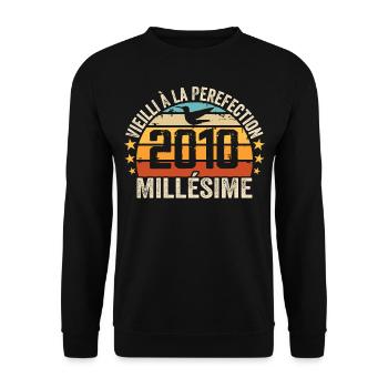 Vintage 2010 Retro Birthday Gift 2010 - Unisex Sweatshirt - black - Front - Alina (178cm) & Michal (187cm)