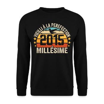 Millésime 2015 Cadeau D’anniversaire Rétro 2015 - Sweat-shirt Unisexe - noir - Devant - Alina (178cm) & Michal (187cm)