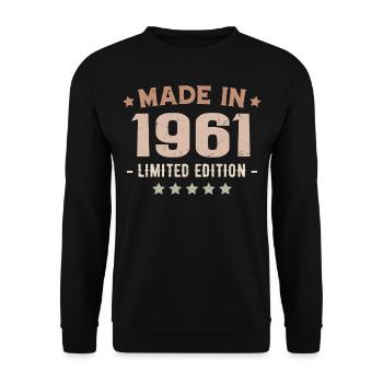 Made in 1961 Birthday Gift 1961 Vintage 1961 - Unisex Sweatshirt - black - Front - Alina (178cm) & Michal (187cm)