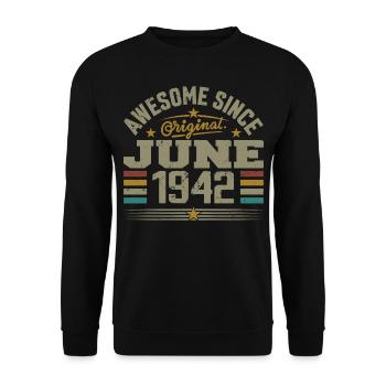 June 1942 Birthday Gift June 1942 June - Unisex Sweatshirt - black - Front - Alina (178cm) & Michal (187cm)
