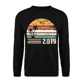 2019 Birthday Gift - Made in 2019 Retro 2019 - Unisex Sweatshirt - black - Front - Alina (178cm) & Michal (187cm)