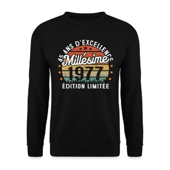 Cadeau d'anniversaire 45 Ans Millésime 1977 - Sweat-shirt Unisexe - noir - Devant - Alina (178cm) & Michal (187cm)