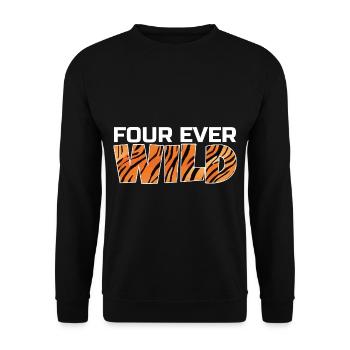 Four Ever Wild 32 - Unisex Pullover - Schwarz - Vorne - Alina (178cm) & Michal (187cm)