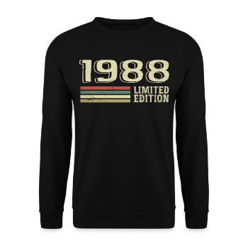 Jahrgang 1988 Geburtstag 1988 Jahrgang 1988 - Unisex Pullover - Schwarz - Vorne - Alina (178cm) & Michal (187cm)