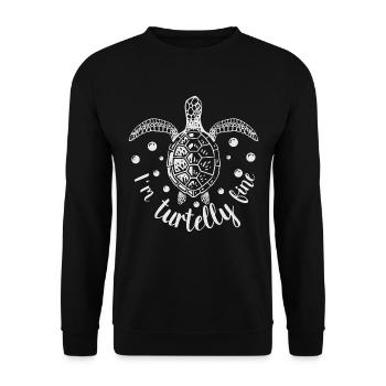 Turtle - I'm turtelly fine - Unisex Pullover - Schwarz - Vorne - Alina (178cm) & Michal (187cm)