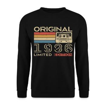 1986 Retro 1986 Birthday Gift - Vintage 1986 - Unisex Sweatshirt - black - Front - Alina (178cm) & Michal (187cm)