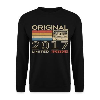 Retro 2017 Birthday Gift 2017 - Vintage 2017 - Unisex Sweatshirt - black - Front - Alina (178cm) & Michal (187cm)