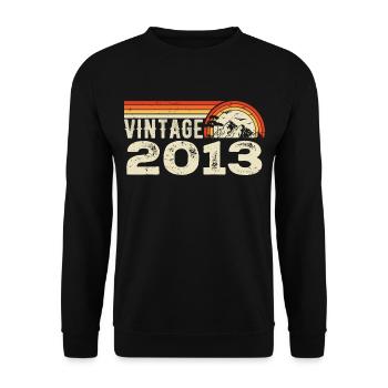 Vintage 2013 Retro 2013 Birthday Gift 2013 - Unisex Sweatshirt - black - Front - Alina (178cm) & Michal (187cm)