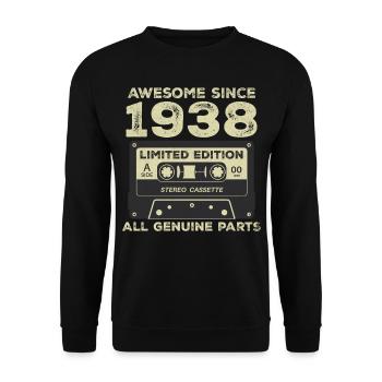 1938 Birthday Born In 1938 Vintage Retro - Unisex Sweatshirt - black - Front - Alina (178cm) & Michal (187cm)