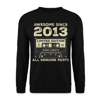 2013 Birthday Born in 2013 Vintage Retro - Unisex Sweatshirt - black - Front - Alina (178cm) & Michal (187cm)