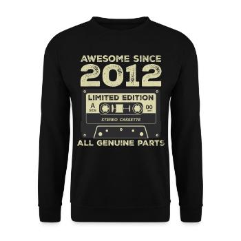 2012 Anniversaire Né en 2012 Millésime Rétro - Sweat-shirt Unisexe - noir - Devant - Alina (178cm) & Michal (187cm)
