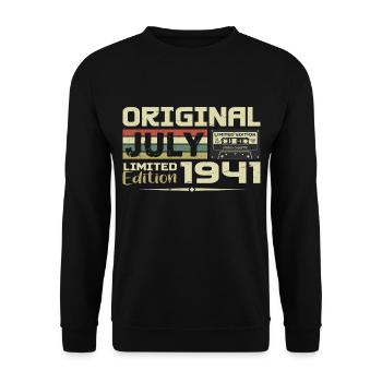 July 1941 Birthday Gift Born in July - Unisex Sweatshirt - black - Front - Alina (178cm) & Michal (187cm)